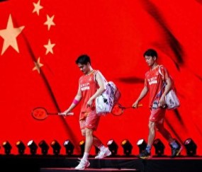 云开体育官网-汤尤杯｜石宇奇赛前伤退，王昶赛中受伤，国羽男队提前出线，但伤情令人担忧|加拿大|赖浩俊|汤姆斯杯|比赛|世锦赛_新浪体育_新浪新闻