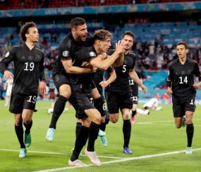 kaiyun-德国一波三折惊险晋级 球队硬伤仍明显挑战也艰巨