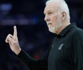 kaiyun-近11战1胜10负！波波维奇连自己都轮休俯冲状元签